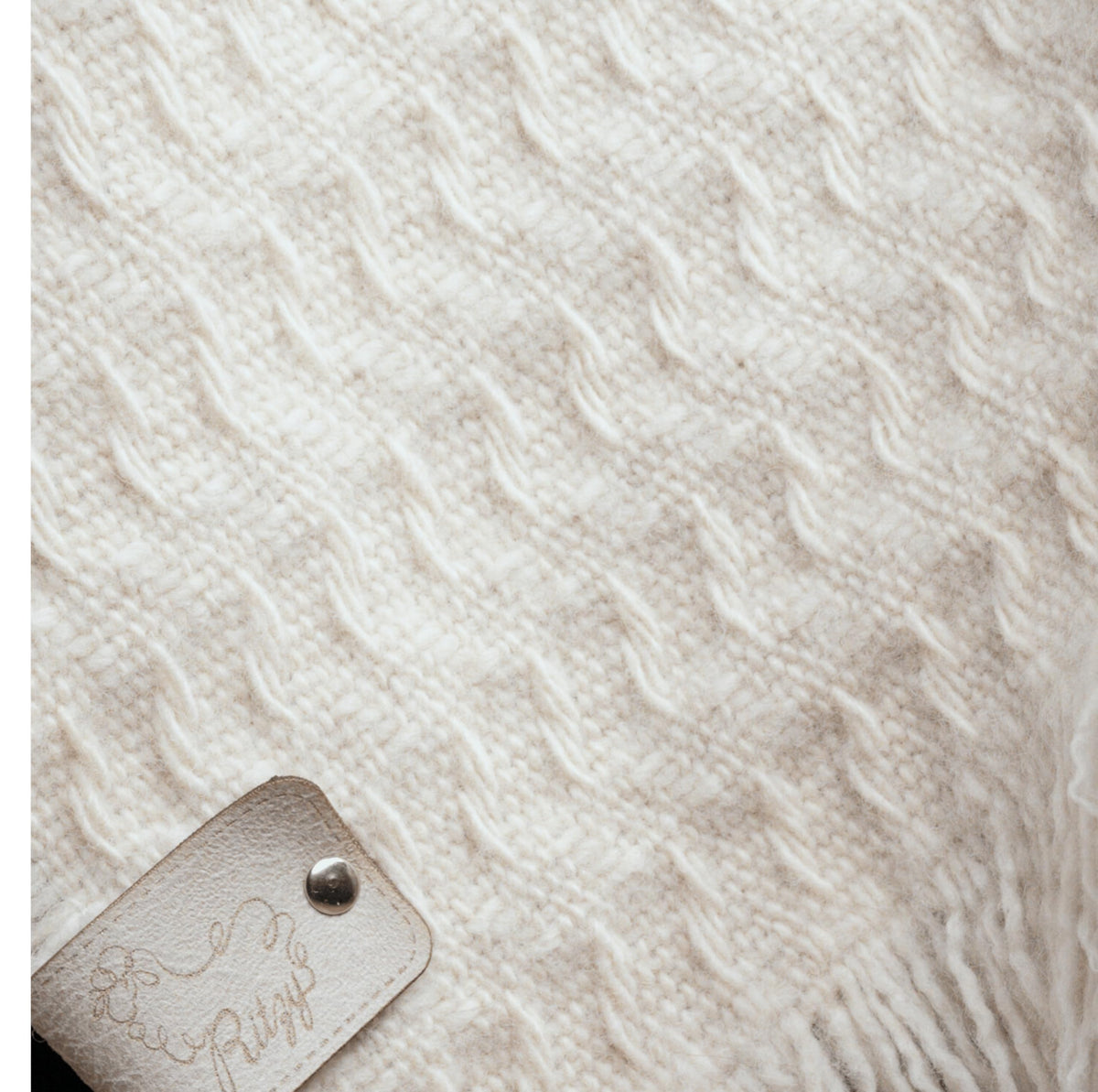 Adara Heavy Wool Blanket - Creamy White